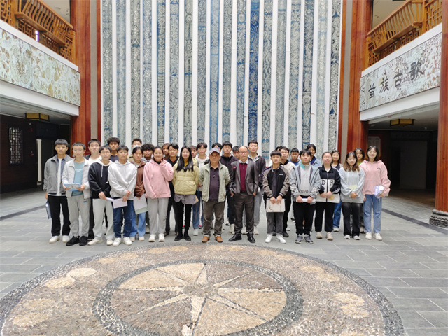 建筑工程學院組織師生到校博物館開展建筑設計調研