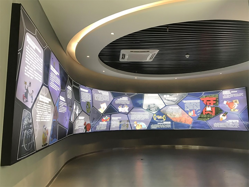 在紅色展館設計中如何展示黨的組織創新和組織發展成果？