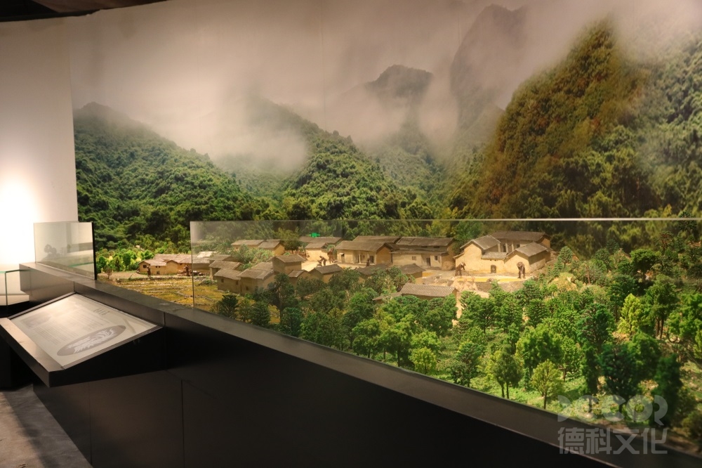 地方博物館設(shè)計(jì)中如何考慮展示和解說手段的創(chuàng)新和多樣性？