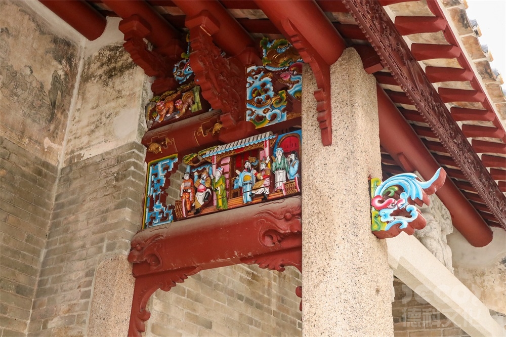 如何在展館裝修中體現復古文化的元素？